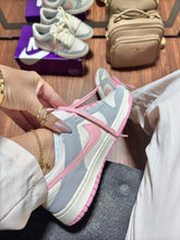 Carregar imagem no visualizador da galeria, Tênis Nike Dunk Low - Violeta/Rosa
