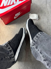 Carregar imagem no visualizador da galeria, Nike Dunk Low Pro – Preto  Nobuck
