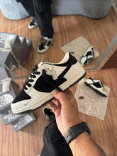 Carregar imagem no visualizador da galeria, Dunk Low Collab The North Face
