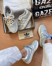 Carregar imagem no visualizador da galeria, Tênis Adidas Gazelle - Cinza
