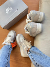 Carregar imagem no visualizador da galeria, Tênis Nike Air Force 1 - Gelo/Cinza - Couro
