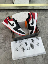 Carregar imagem no visualizador da galeria, Tênis Nike Jordan 1 Low - Tricolor
