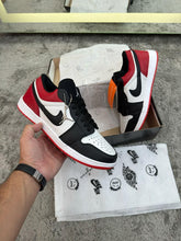 Carregar imagem no visualizador da galeria, Tênis Nike Jordan 1 Low - Tricolor
