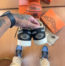Carregar imagem no visualizador da galeria, Tênis NIke Air Jordan Trip
