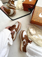 Carregar imagem no visualizador da galeria, Tênis Nike Air Force Madri
