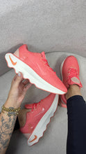 Carregar imagem no visualizador da galeria, Nike Motiva – Rosa
