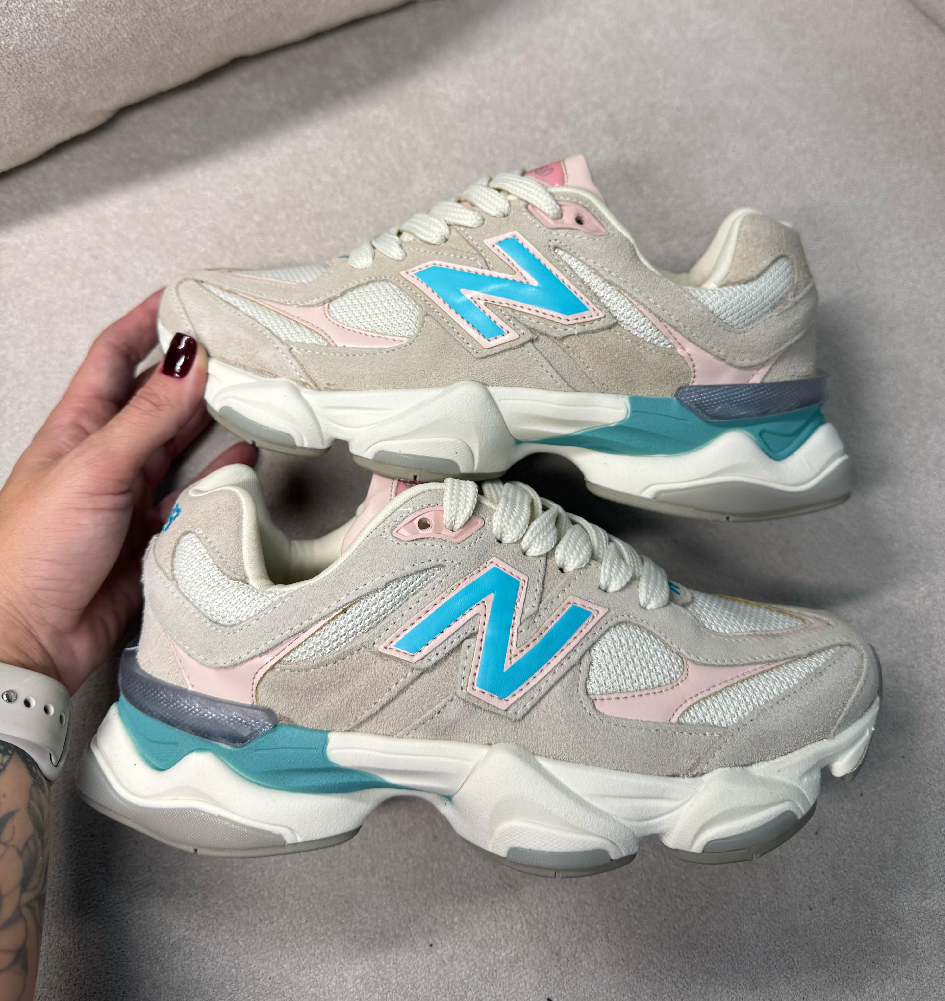 New Balance 9060 - Bege/Azul