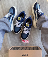 Carregar imagem no visualizador da galeria, Tênis Vans Ultrarange Neo – Azul Royal
