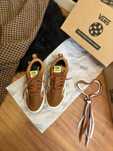 Carregar imagem no visualizador da galeria, Tênis Vans Ultrarange Neo – Caramelo
