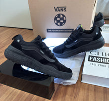 Carregar imagem no visualizador da galeria, Tênis Vans Ultrarange Neo – Preto
