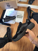 Carregar imagem no visualizador da galeria, Tênis Vans Ultrarange Neo – Preto
