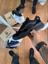 Carregar imagem no visualizador da galeria, Tênis Vans Ultrarange Neo – Preto

