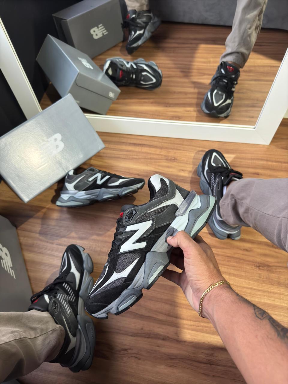 Tênis New Balance 9060 - Preto/Cinza/Branco