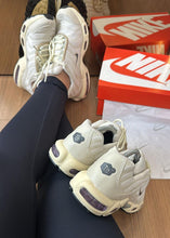 Carregar imagem no visualizador da galeria, Tênis Nike TN - Branco
