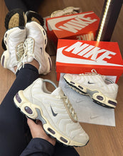 Carregar imagem no visualizador da galeria, Tênis Nike TN - Branco
