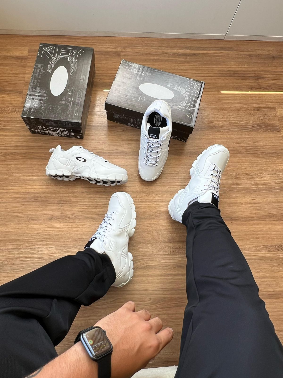 Tênis Oakley Stratus - Branco