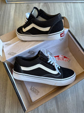 Carregar imagem no visualizador da galeria, Tênis Vans Old Skool - Tradicional
