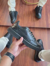 Carregar e reproduzir vídeo no visualizador da galeria, Sapato Casual Hugo Boss  - Preto
