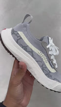 Carregar e reproduzir vídeo no visualizador da galeria, Tênis Ultrarange - VR3 Cinza
