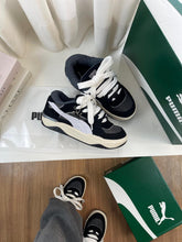 Carregar imagem no visualizador da galeria, Puma 180 – Preto &amp; Cinza
