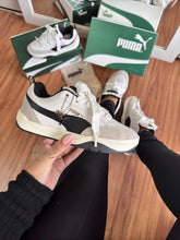 Carregar imagem no visualizador da galeria, Tênis Puma Park Lifestyle - Branco/Preto
