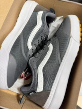 Carregar imagem no visualizador da galeria, Vans UltraRange RapidWeld - GRAY
