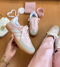 Carregar imagem no visualizador da galeria, Adidas Samba - Rosa

