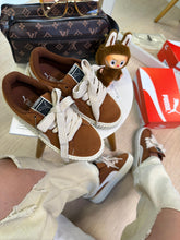 Carregar imagem no visualizador da galeria, Puma Suede Plataforma - Caramelo
