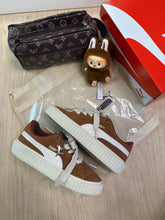 Carregar imagem no visualizador da galeria, Puma Suede Plataforma - Caramelo
