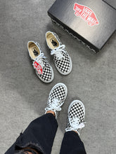 Carregar imagem no visualizador da galeria, Vans Authentic – Xadrez
