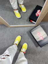 Carregar imagem no visualizador da galeria, Vans Authentic – Amarelo
