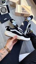 Carregar imagem no visualizador da galeria, Tênis Vans Ultrarange Neo – Preto &amp; Branco
