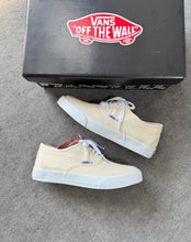 Carregar imagem no visualizador da galeria, Vans Authentic – Palha
