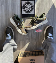 Carregar imagem no visualizador da galeria, Tênis Vans Ultrarange Neo – Verde Militar
