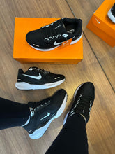 Carregar imagem no visualizador da galeria, Tênis Nike Air Zoom - Preto
